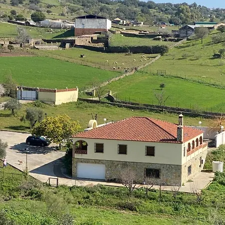 بيت للعطل Montes De Trigo