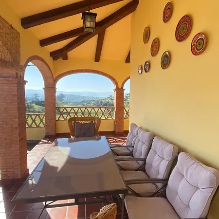 Montes De Trigo جيريز دي لوس كاباليروس