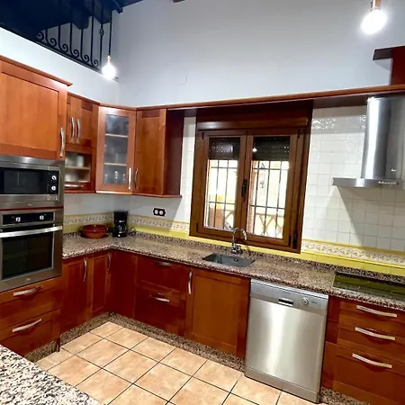 Montes De Trigo جيريز دي لوس كاباليروس